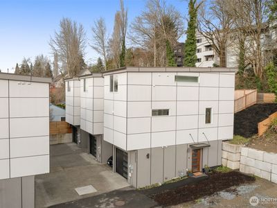 7722 Delridge Way SW