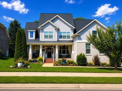 1027 Nealcrest Cir