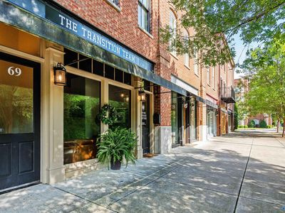 69 Town Center Dr NW