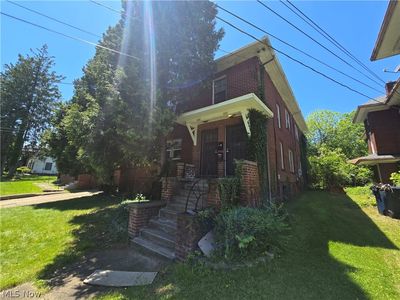 Property at 2424 Elm St, Youngstown, OH