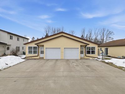 1304-1304a North HUME AVENUE