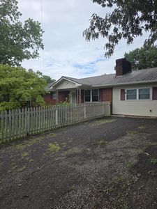 300 Tanasi Dr
