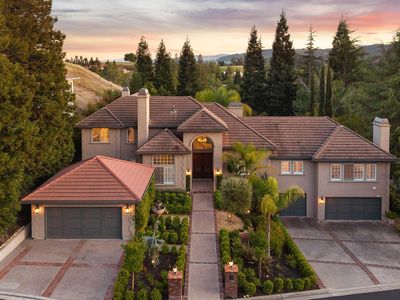 90 Royal Ridge Ct