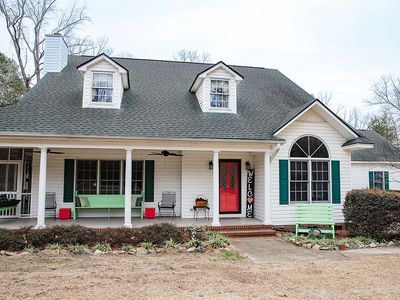 3676 Cedar Hill Dr