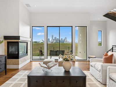 433 Trinity River Cir