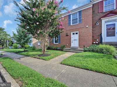 Property at 8069 Powderbrook Ln, Springfield, VA
