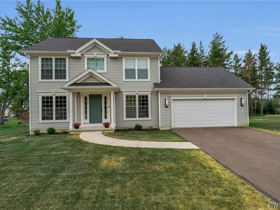 8 Greenspring Ct