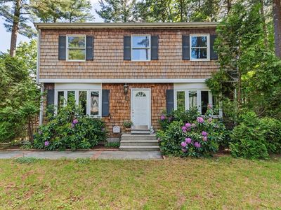 7 Sharon Ave