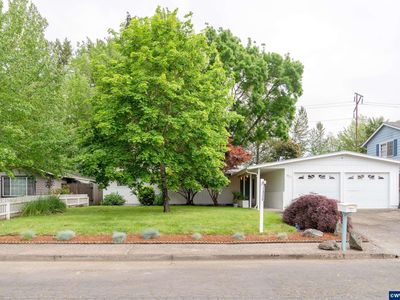 Property at 806 38th Ave SE, Albany, OR