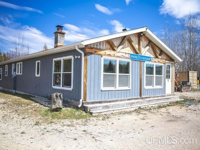 2124 N State Hwy #M94