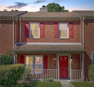 856 Creekside Cres