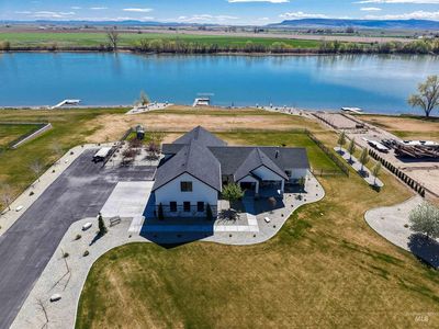 16 Skyline Dr