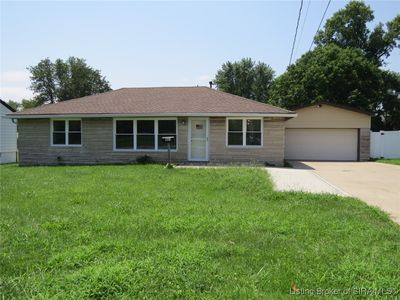 Property at 921 Monroe Street, Charlestown, IN