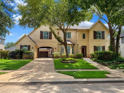 9227 Hummingbird Ln