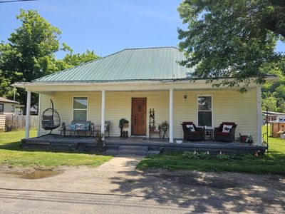 Property at 107 S Maple Ln, Cedar Bluff, VA