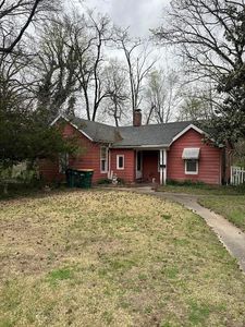 901 W Saint Louis St