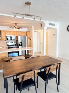 3725 S Ocean Dr APT 521
