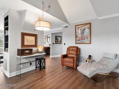 750 Zorn Ave APT 2