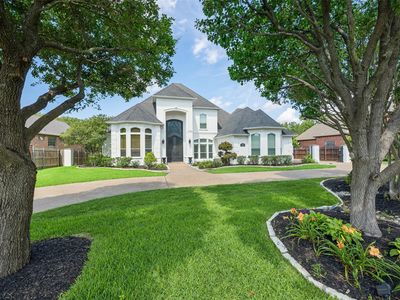 920 Independence Pkwy
