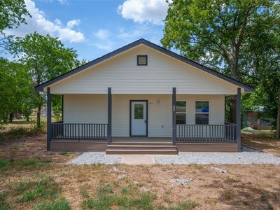 Property at 404 Campbell St, Bowie, TX