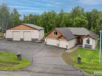 3608 W Demaree Cir