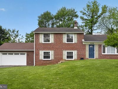 226 Canterbury Dr