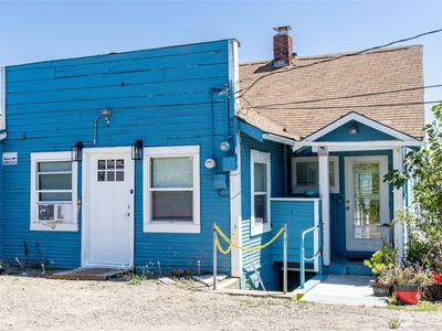 8194 Silverdale Way NW