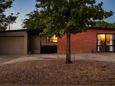 3114 Morningside Dr NE