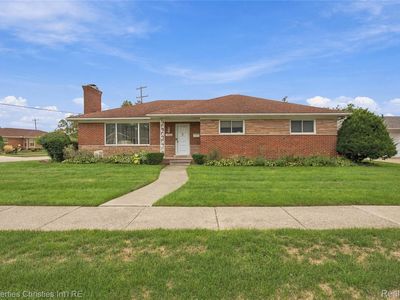 19074 Norton Ave