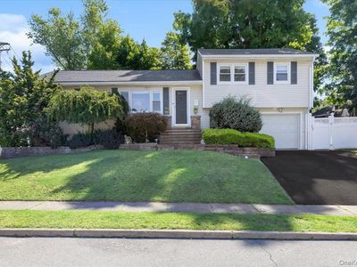 8 Foxwood Avenue