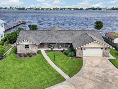 22 Emerald Cir
