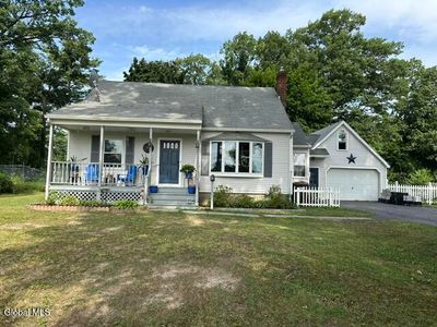 63 Woodlawn Drive
