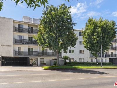 1515 S Beverly Dr APT 201