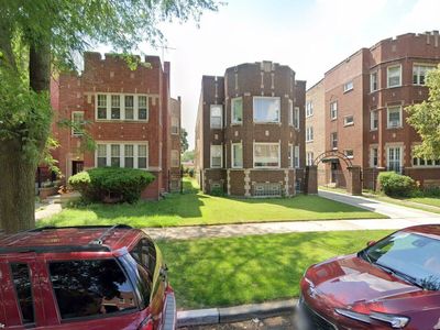 8134 S Vernon Ave