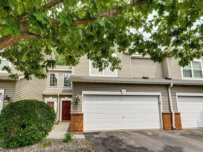 906 Village Pkwy