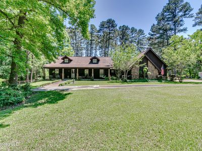 138 Sunset Dr S