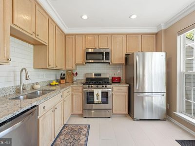 214 Fallsgrove Blvd Unit 12