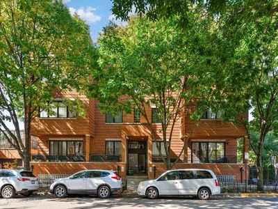 1950 N Honore St #3