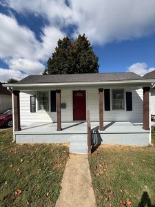 216 Cathedral Mnr