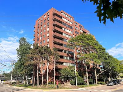 77 Adams St Unit 610