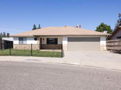 Property at 561 Wellington Place, Porterville, CA