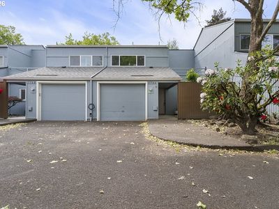 17766 NW Lakeway Ct