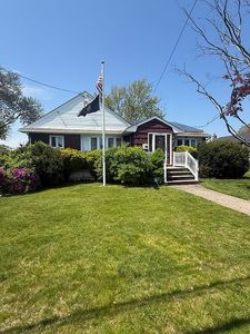 59 Farmers Ave