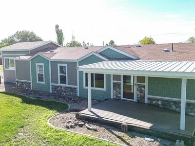 17028 Pleasant Ave