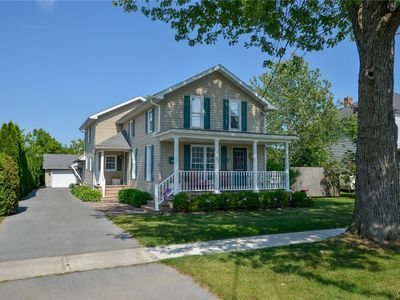 545 John St