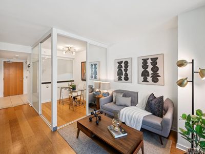 333 1st St Unit N706