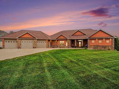 903 Fairway Dr