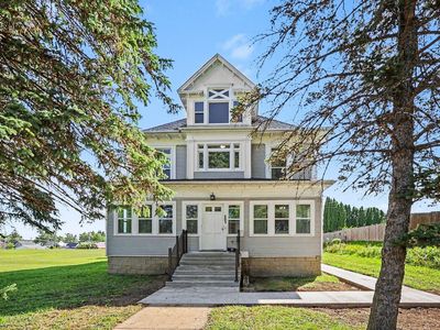 501 Forest St