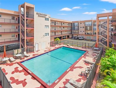 1855 W 60th St APT 311