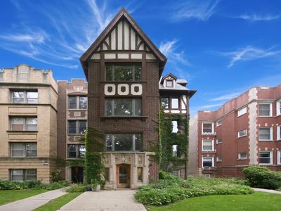 1354 W Greenleaf Ave APT 1B